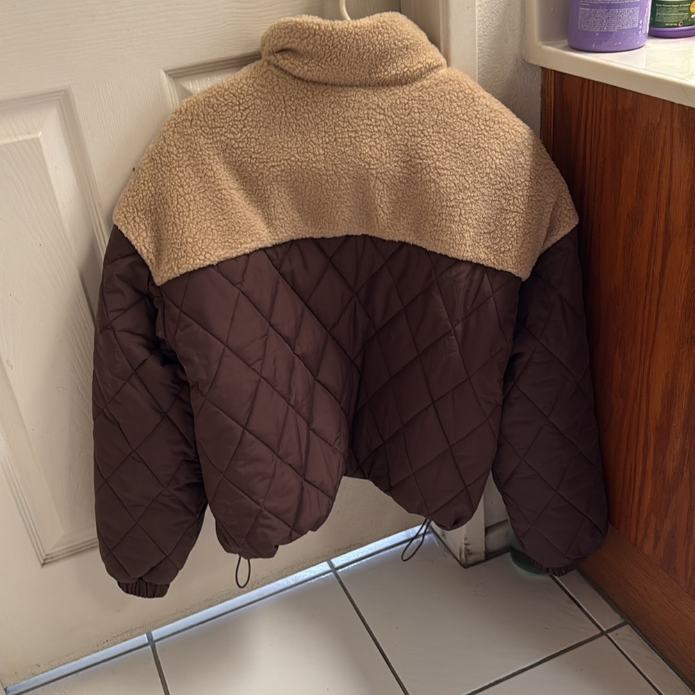 Jacket - Picture 2 of 4